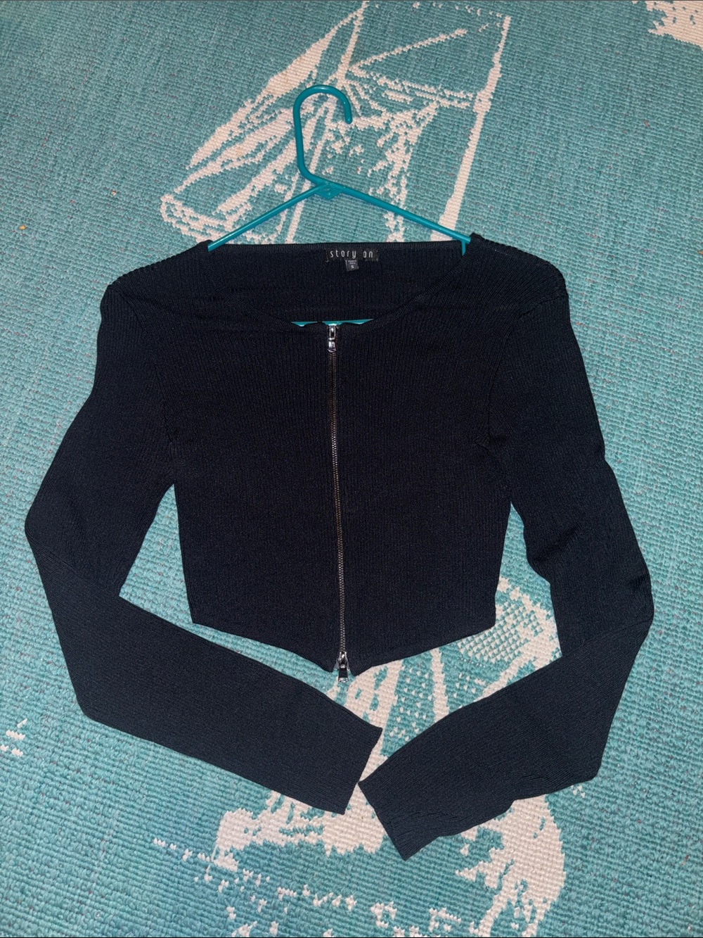 Black Zip-Up Off-Shoulder Cropped Top